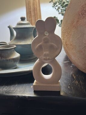 Modern abstract sculpture inspired by Cycladic art